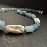 Natural aquamarine choker with pearls