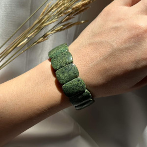 Natural serpentine bracelet