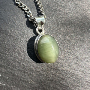 Pendant Chrysoberyl (Cat's Eye) natural in silver