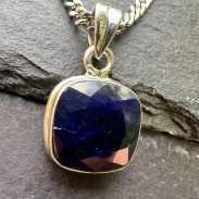 Pendant with natural Sapphire in silver