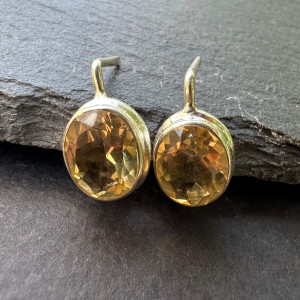 Earrings with natural citrine