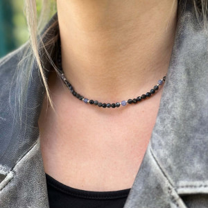 Natural sapphire choker with tanzanite on a silver clasp