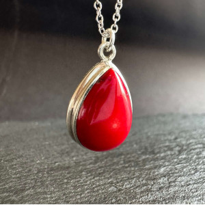 Natural coral pendant