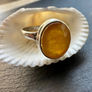 Ring with Sapphire (Sri Lanka) in silver