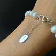 Bracelet with natural pearls
