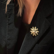 Snowflake Brooch with Natural Pearl