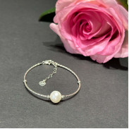 Bracelet with natural pearls in silver