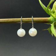 Gift for her Earrings with natural pearls