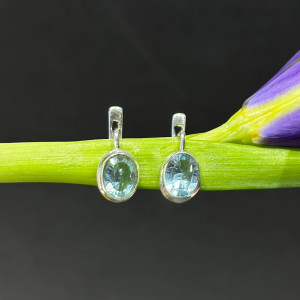 Earrings with Topaz natural in silver