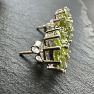 Studs with Chrysolite in silver