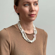 Multi-row necklace made of natural Mother of Pearl and Rose Quartz