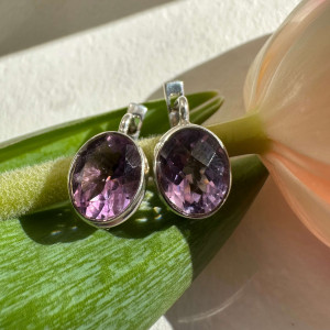 Earrings with natural Amethyst