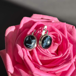Earrings with Petersite made of silver