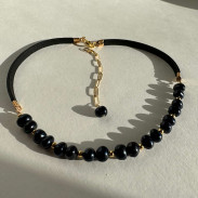 Choker Pearl natural and leather