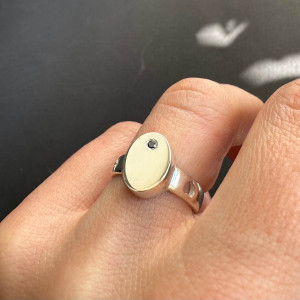 Срібна каблучка з діамантом 0,06 ct
