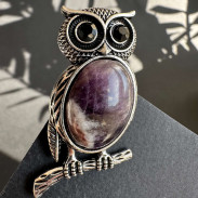 Owl brooch with natural Amethyst