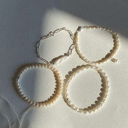Set of 4 Natural Pearl Bracelets
