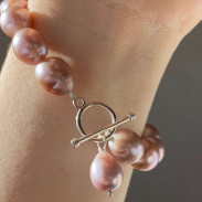 Bracelet with pink natural pearls