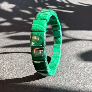 Bracelet with natural Malachite