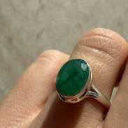 Ring with natural emerald in silver