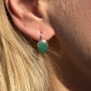 Earrings with natural emerald in silver