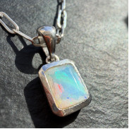 Pendant Opal natural in silver on a chain