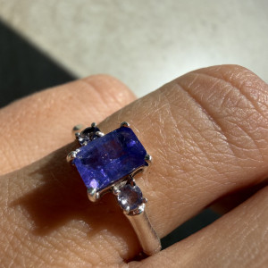 Silver Tanzanite ring