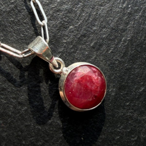 Natural ruby ​​pendant in silver