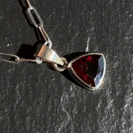 Підвіска Гранат натуральний зі срібла