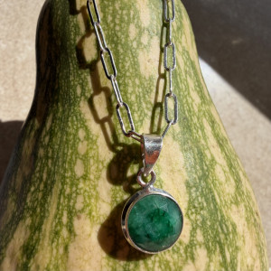 Natural Еmerald pendant